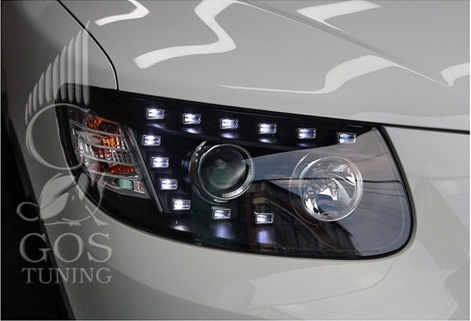 Передняя альтернативная оптика «AUDI Q7 Style» для Хендай Санта Фе 2006-