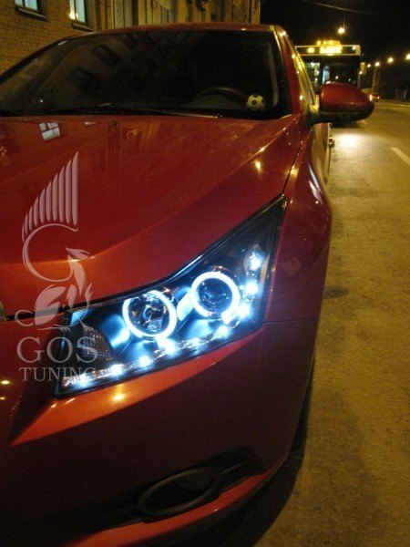 Передняя альтернативная оптика на Chevrolet Cruze