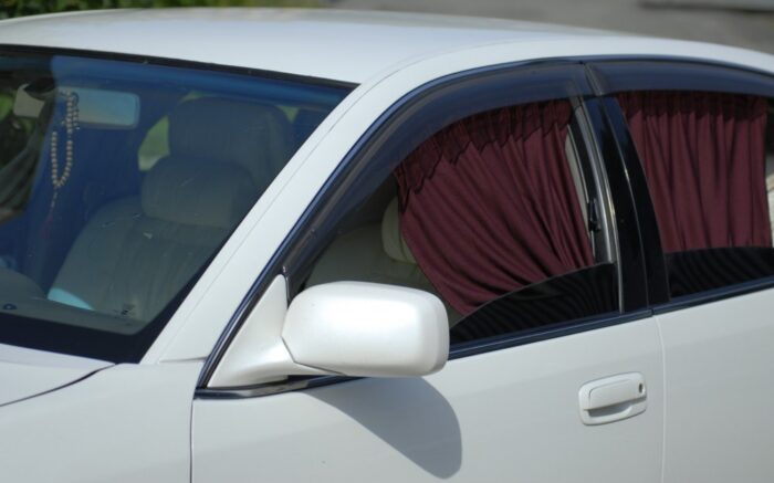 Шторки солнцезащитные, на присосках, на боковые задние стекла автомобиля, 2 штуки