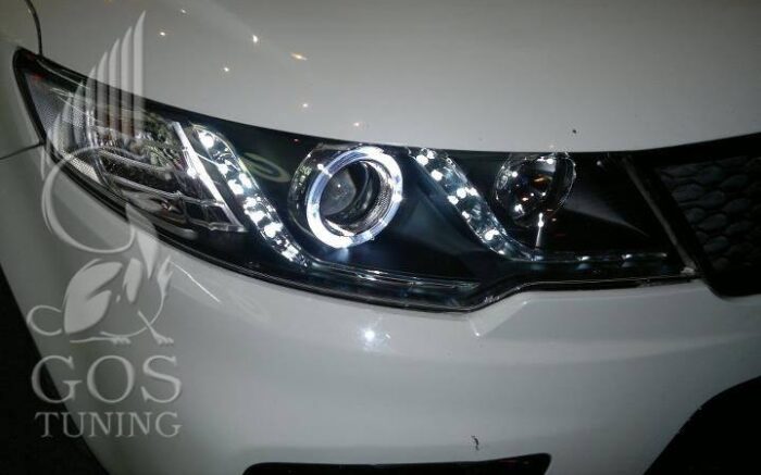 Передняя альтернативная оптика «Eagle Eyes» на Kia Cerato Forte / Kia Forte Koup Передняя альтернативная оптика «Eagle Eyes» на Kia Cerato Forte / Kia Forte Koup