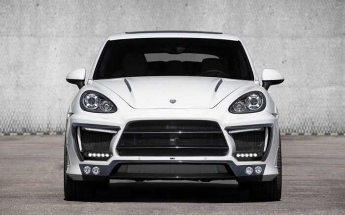 Капот «Lumma» на Porsche Cayenne II 958