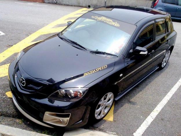 Передний бампер «Auto Exe» для Mazda 3 Hatchback