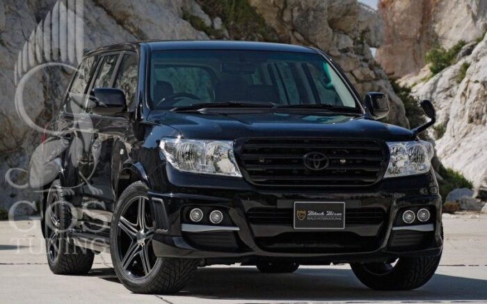 Тюнинг-обвес «Wald Black Bison» на Тойота Ленд Крузер 200 Тюнинг-обвес «Wald Black Bison» на Тойота Ленд Крузер 200