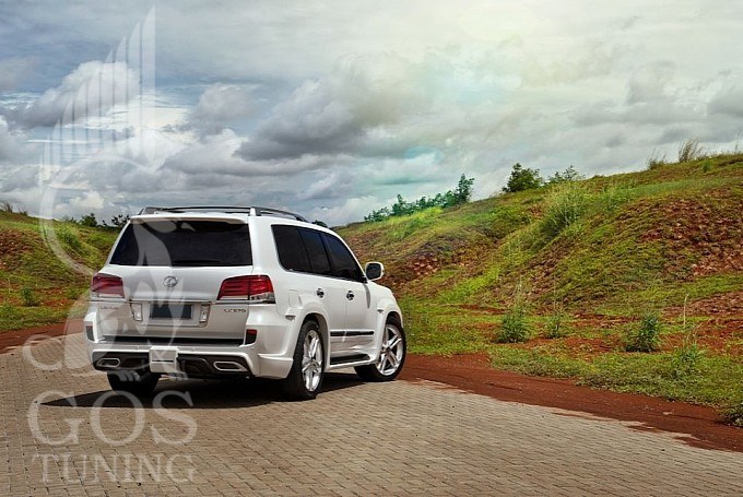 Тюнинг-обвес «Wald Black Bison» на Lexus LX 570