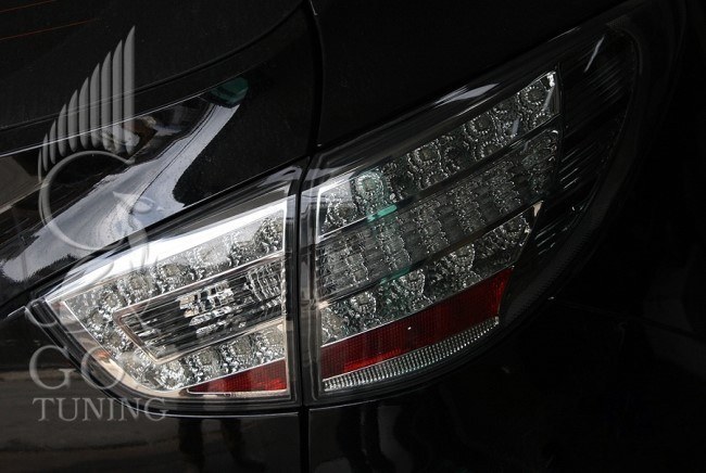 Альтернативные задние фонари «Benz Style» (прозрачные, хром) на автомобиль Hyundai Tucson IX / IX35