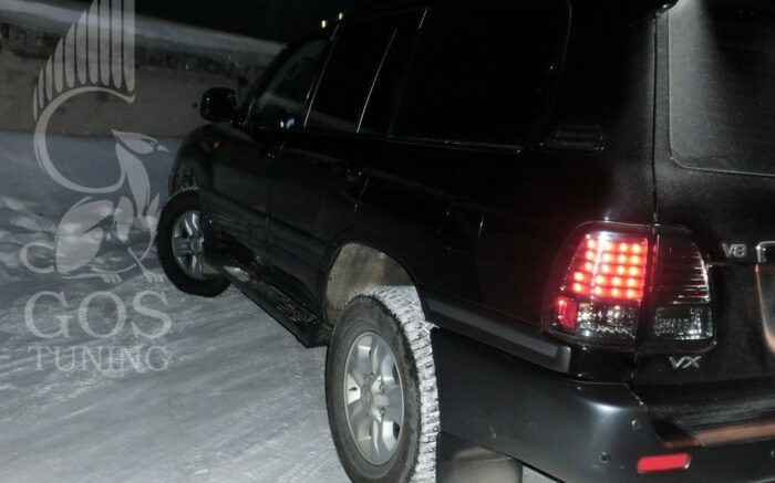 Задние альтернативные тюнинг фонари на Land Cruiser 100 Задние альтернативные тюнинг фонари на Land Cruiser 100