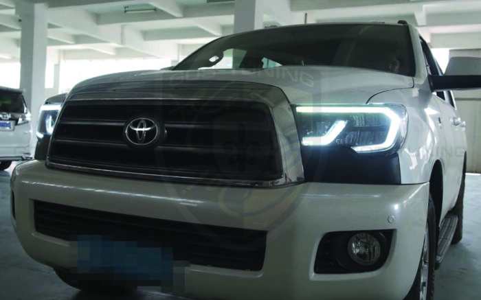 Установка фар на Тойота Секвойя Установка фар на Тойота Секвойя